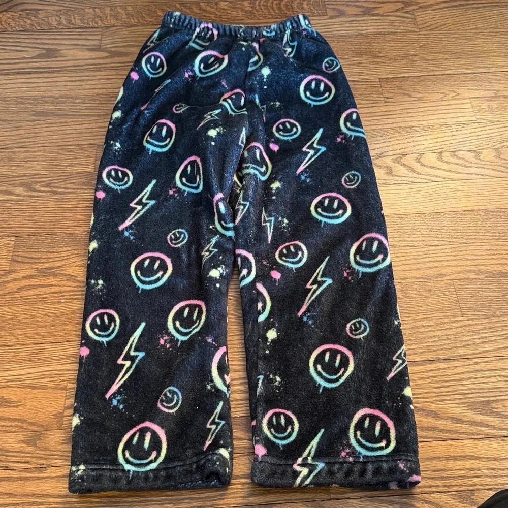 Heartbreaker cozy black